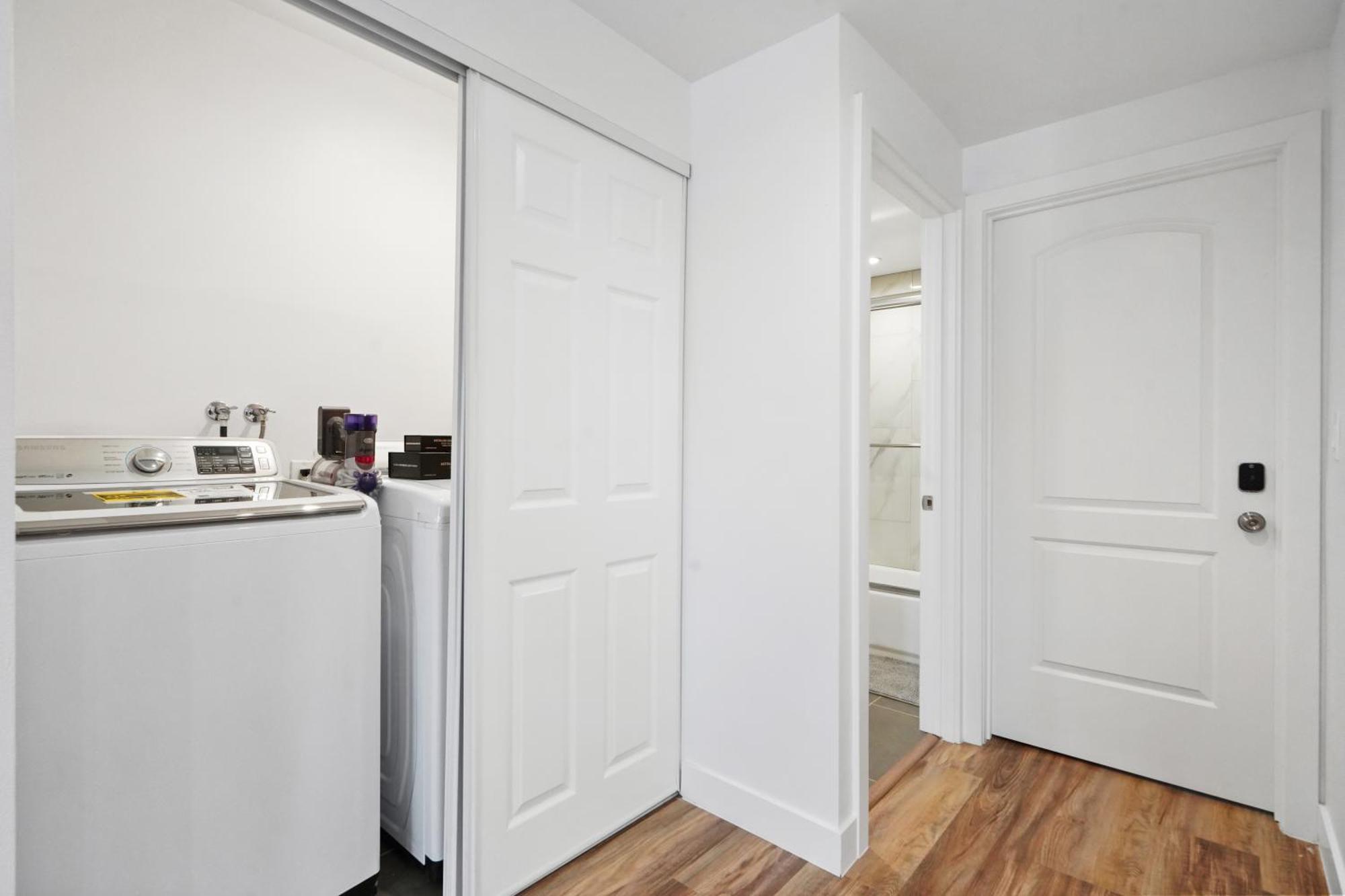 Spacious Bedroom With Shared Bathroom * Los Ángeles
